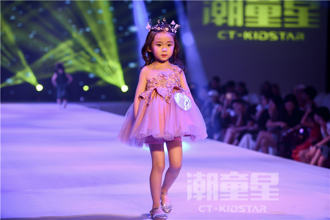 儿童模特经纪人_儿童模特公司_上海儿童模特招聘